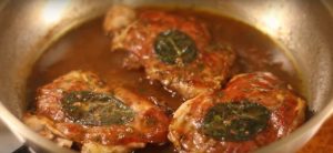 Chicken thighs in Sauce