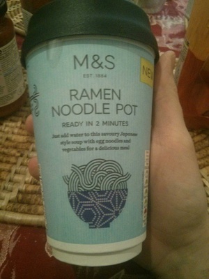 Ramen noodle pot