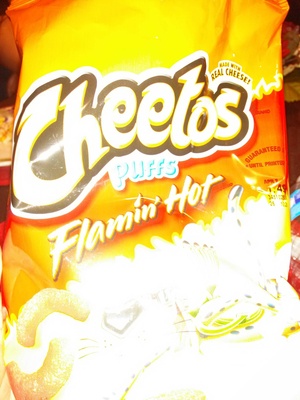 Cheetos puffs - Flamin' Hot - 0028400028134