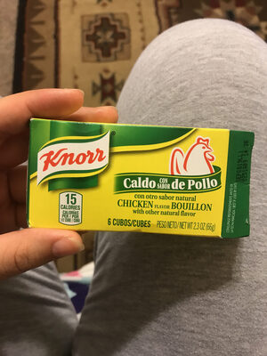 Caldo con sabor de pollo - 0048001219861