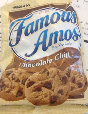 Famous amos, bite size cookies, chocolate chip - 0076677100145