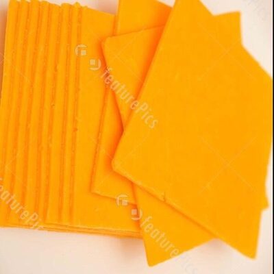 Medium cheddar cheese - 0078742158570