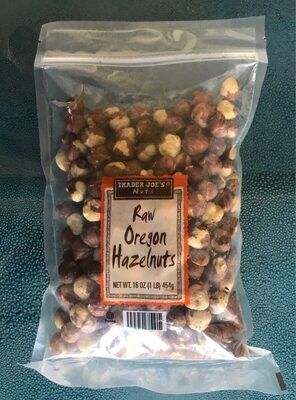 Raw oregon hazelnuts - 00947541