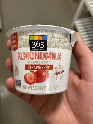 Strawberry almondmilk non-dairy yogurt, strawberry - 0099482476878