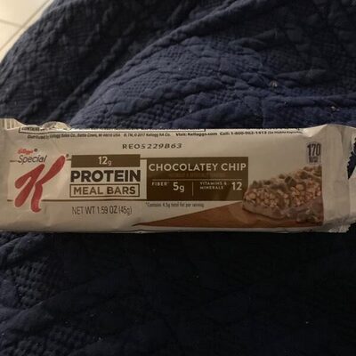 Chocolatey chip protein meal bars, chocolatey chip - 03800140