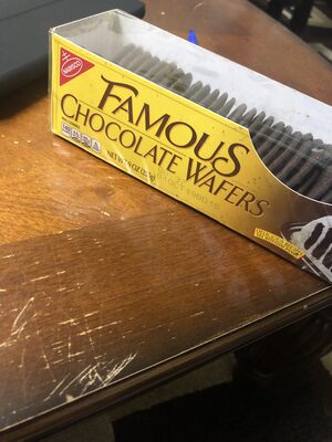 Famous chocolate wafers - 04415909