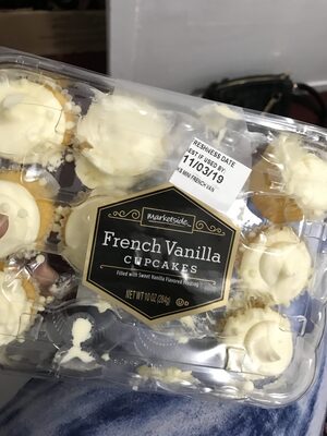 French vanilla cupcakes, filled with sweet vanilla flavored frosting - 0681131101226