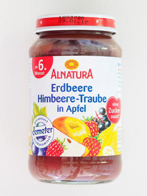 Erdbeere Himbeere-Traube in Apfel - 4104420137745
