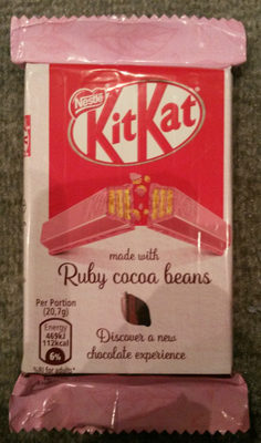 KitKat with ruby cocoa beans - 42353775