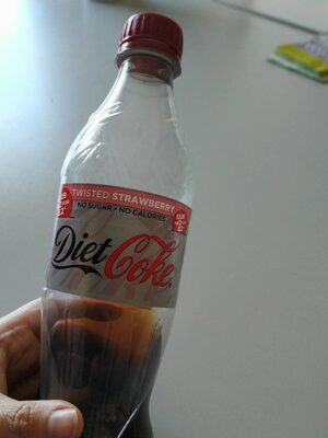 Diet Coke Twisted Strawberry - 5000112639124