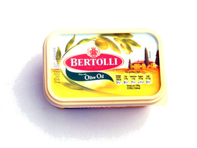 Bertolli spread made with olive oil - 5000118075759