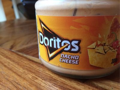 Doritos Nacho Cheese Dip 300G - 5000328181844