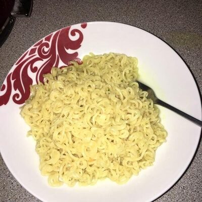 Instant chicken noodles - 5010204862439
