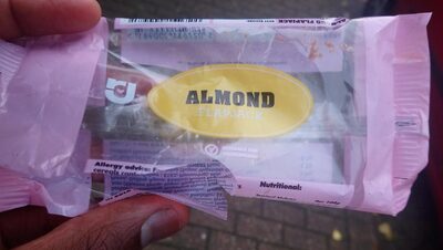 Almond flapjack - 5027831000981