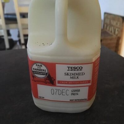 Skimmed milk - 5031021057938