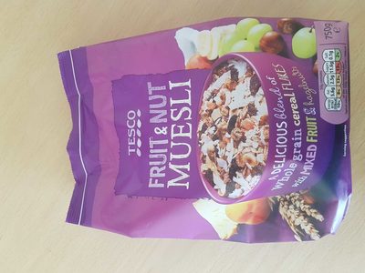 Tesco Fruit And Nut Muesli 750G - 5052003785939