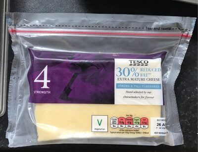 30% Reduced Fat Extra Mature Cheese - 5057545878040