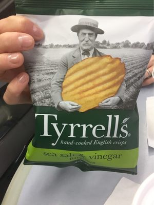 Tyrrells Furrows Salt & Vinegar Crisps 40 G X - 5060042643486