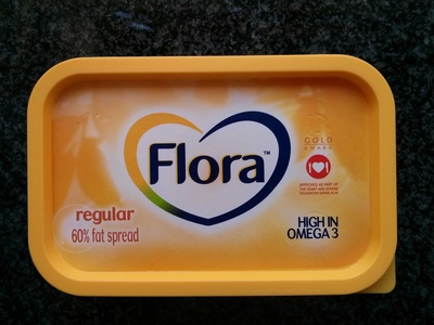 Flora Regular 60% Fat Spread - 6001087316415