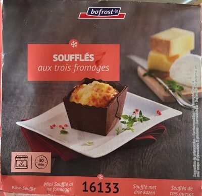 Soufflés aux trois fromages - 69161339
