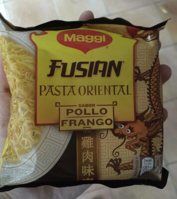 Fusian pasta oriental (sabor pollo frango) - 7410146428935
