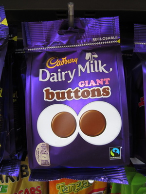 Cadbury buttons chocolate giant - 7622210286956