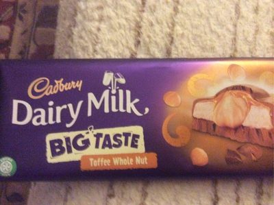 Cadbury dairy milk chocolate tablet milk with hazelnuts and toffee - 7622210989635