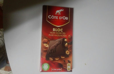 Bloc Noir Noisettes Entières 180G - 7622210996299