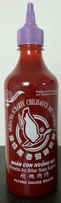 Sriracha Scharfe Chilisauce mit Zwiebeln - 8853662056166