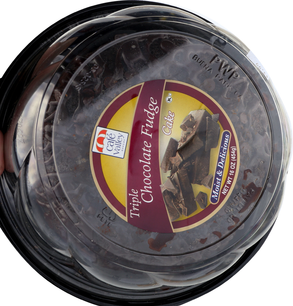 CAFE VALLEY: Triple Chocolate Fudge Cake, 16 oz - 0040697630043