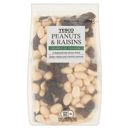 Tesco Wholefoods Peanut And Flame Raisins 300G - 5052910569370