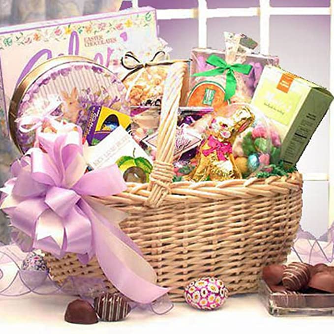  Deluxe Easter Delights Gourmet Gift Basket for the Whole Family  - 799705021402