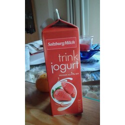 SalzburgMilch - Trink Joghurt - Erdbeer - 9004584011217